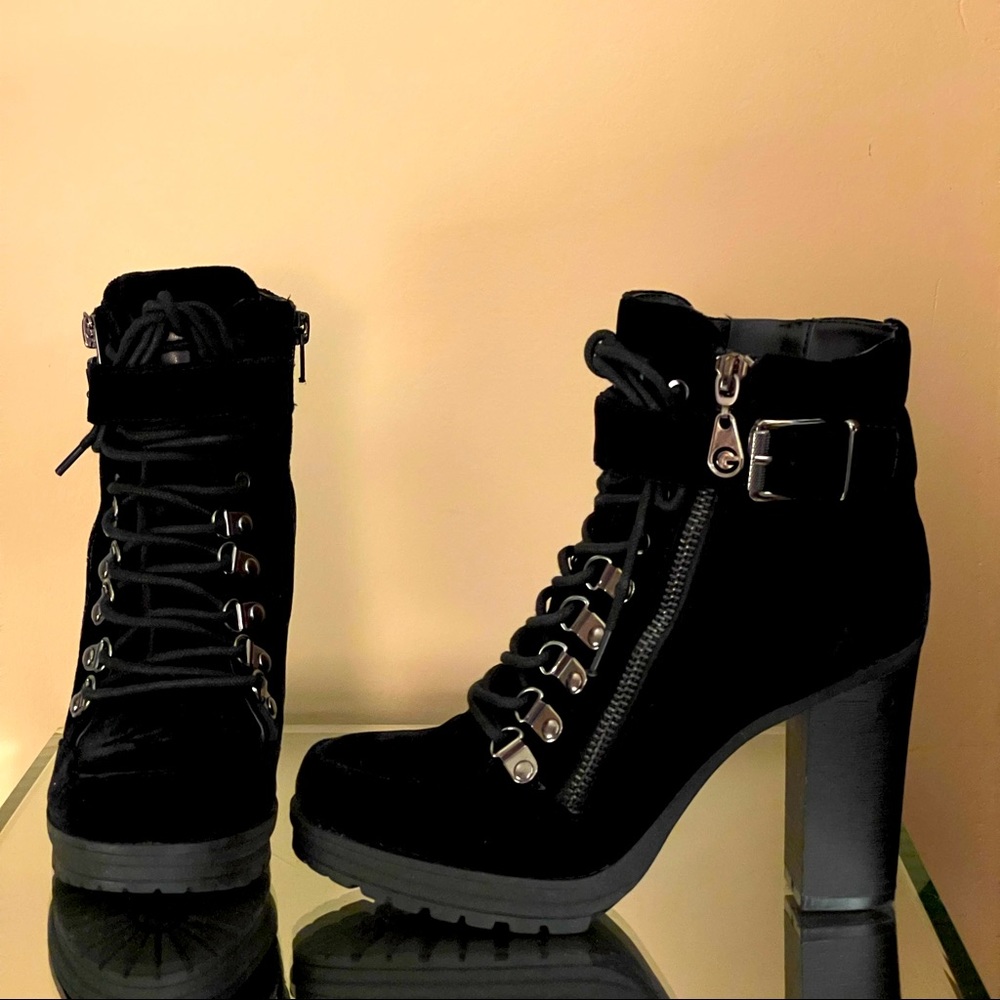 NIB G by GUESS Velvet ankle lace up booties.